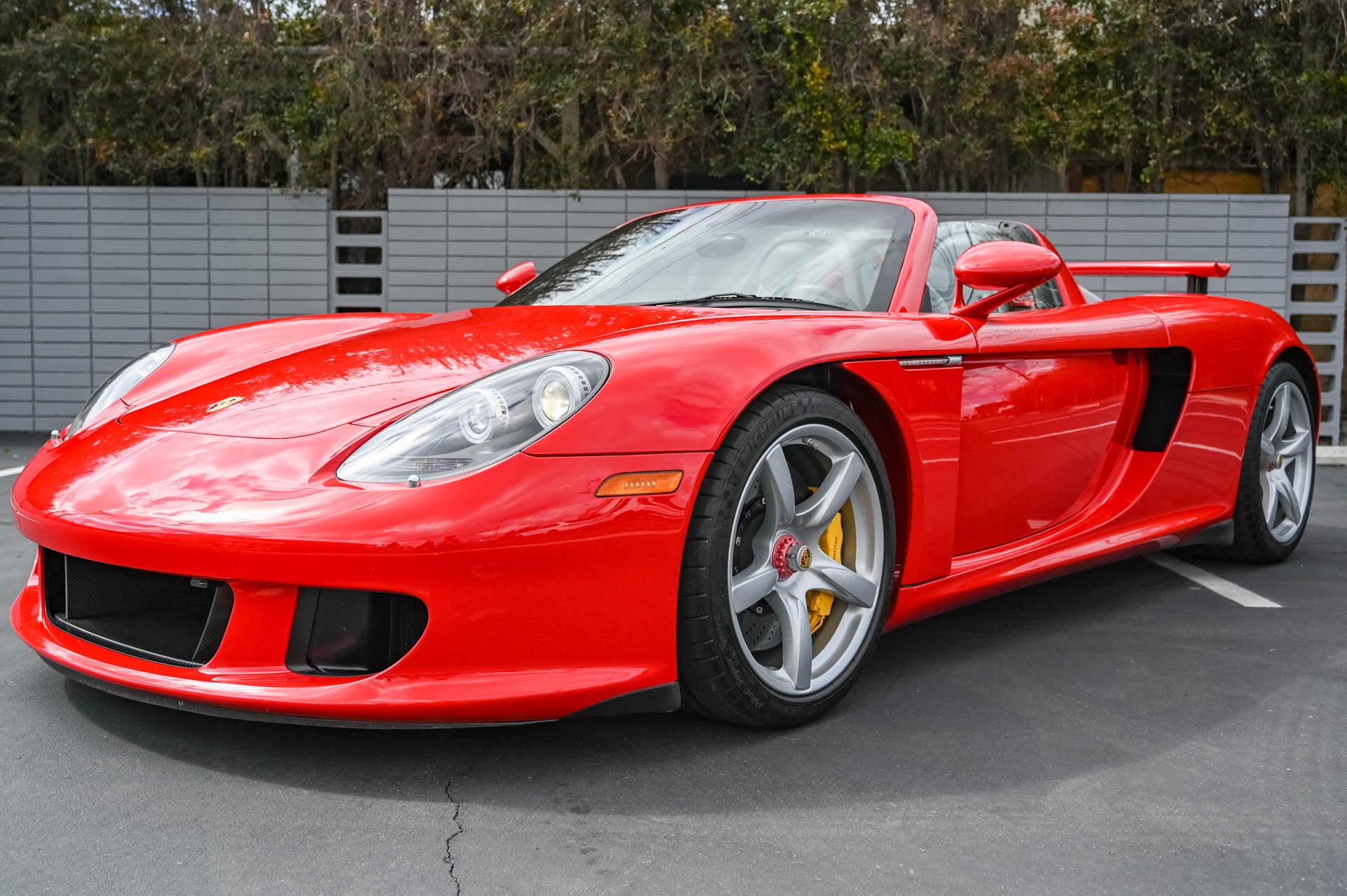 2005 Porsche Carrera GT, 8/18