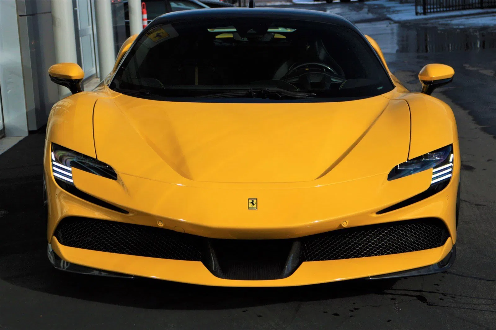 2022 Ferrari SF90 Stradale, 8/19