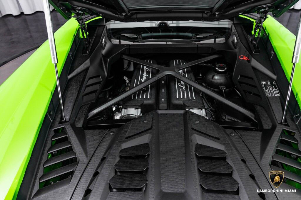 2022 Lamborghini Huracán EVO RWD, 12/19