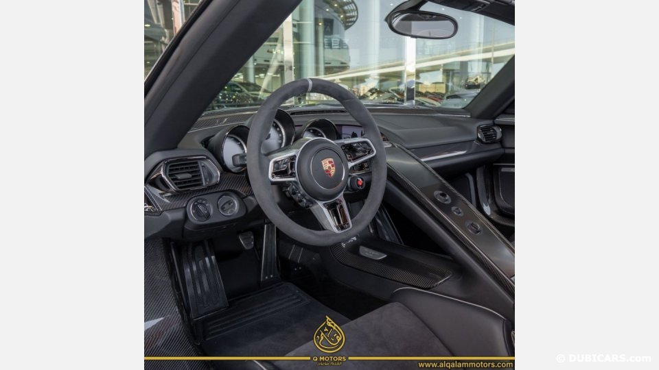 2015 Porsche 918 Spyder Weissach Paket, 3/10