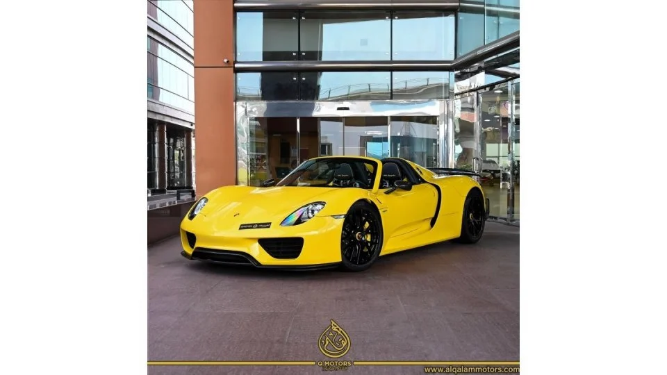 2015 Porsche 918 Spyder, 2/11