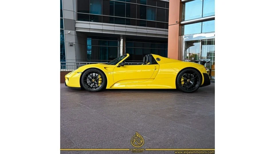 2015 Porsche 918 Spyder, 3/11