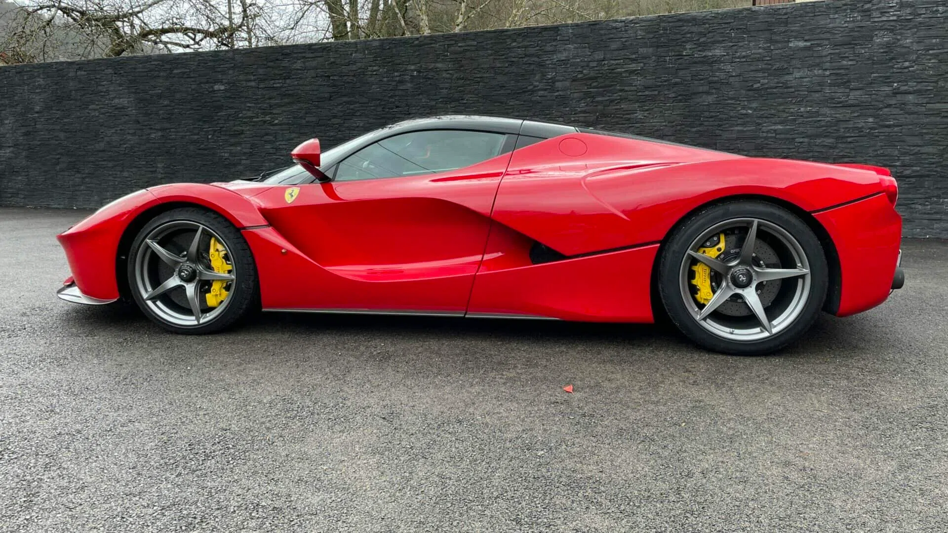 2014 Ferrari LaFerrari for sale, exterior, Rosso Corsa