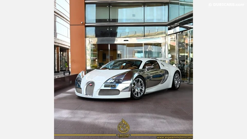 2010 Bugatti Veyron 16.4, 2/13