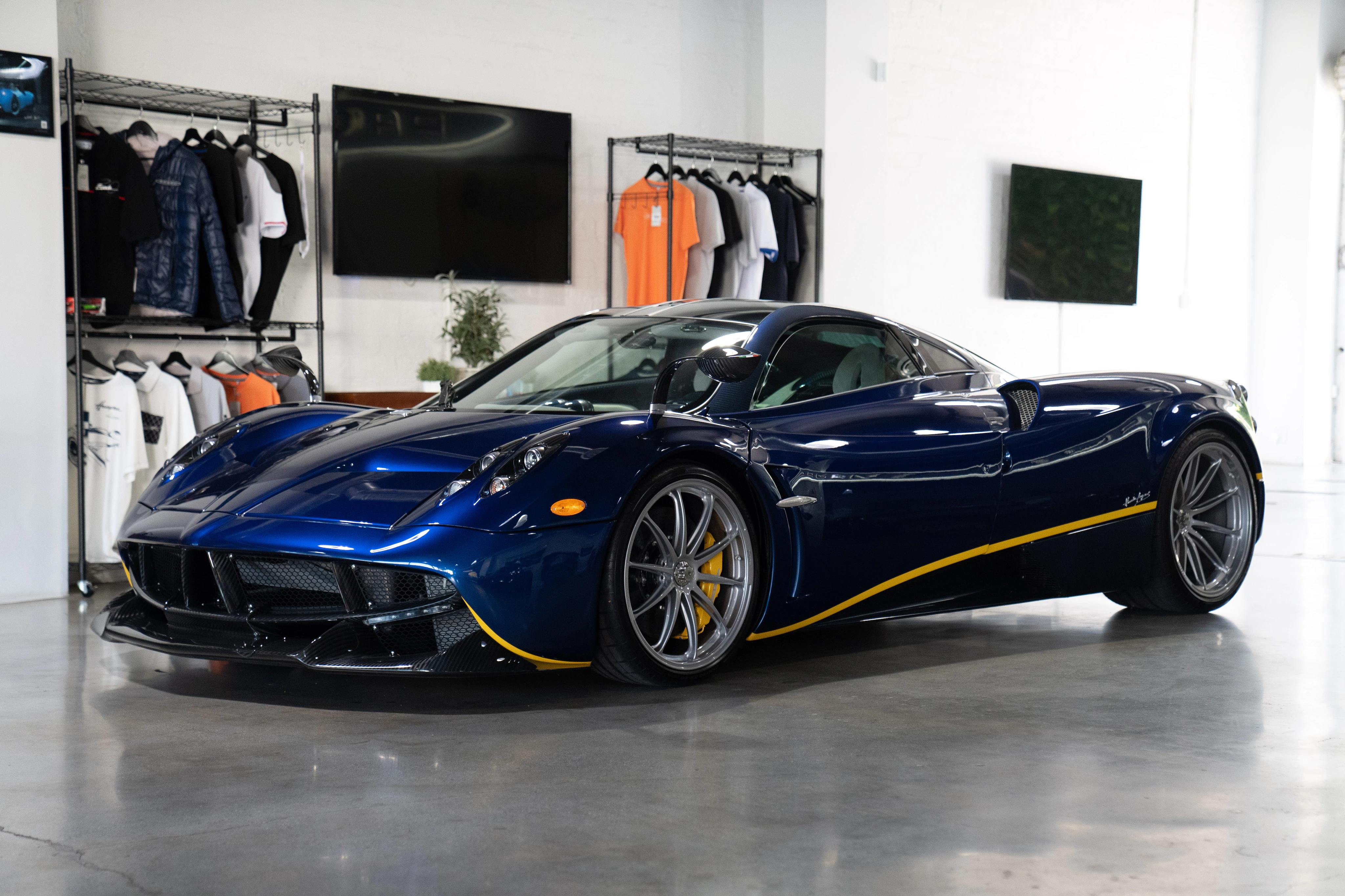 2014 Pagani Huayra Coupe 62/100, 6/20
