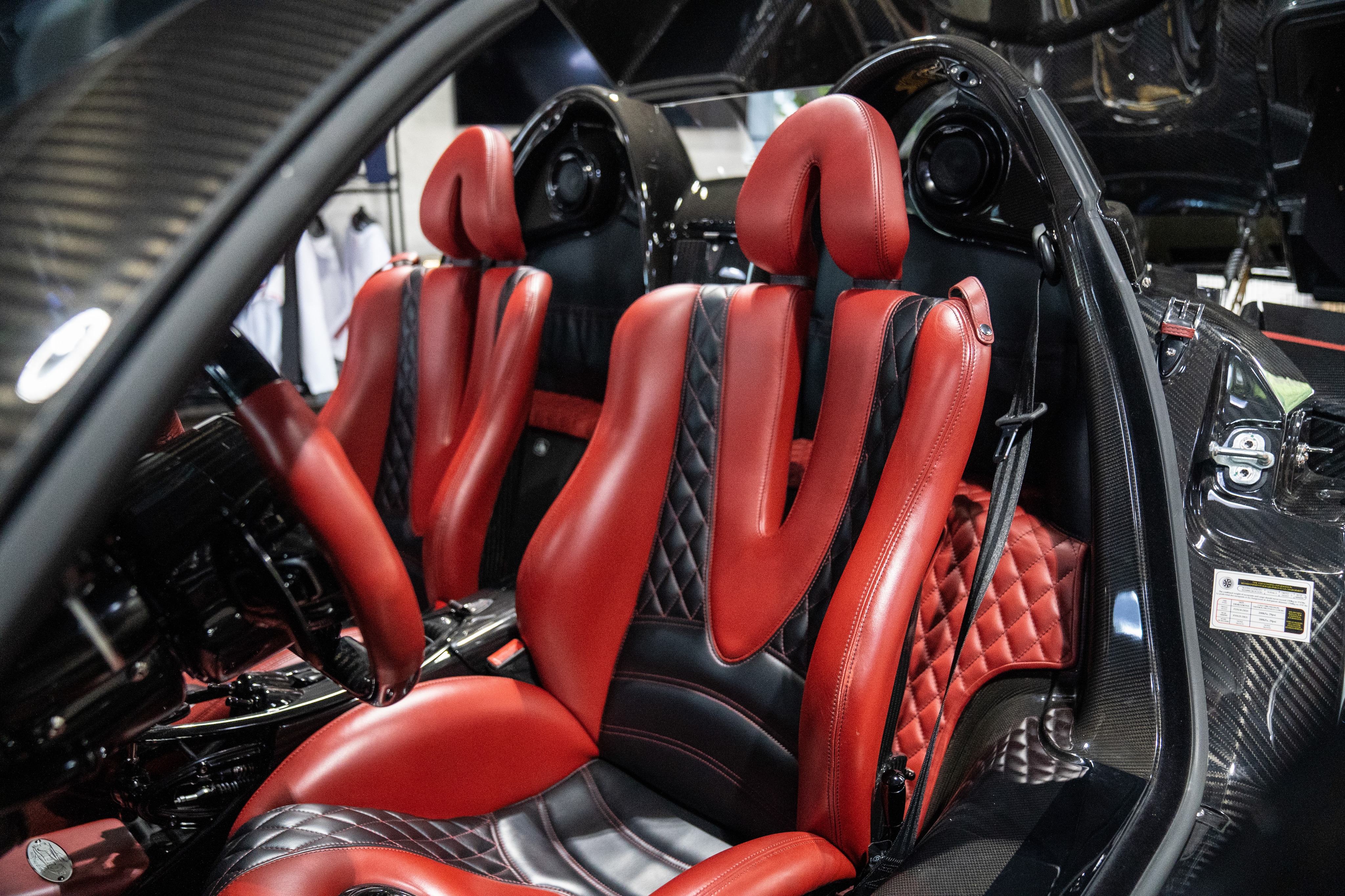 2018 Pagani Huayra Roadster, 15/17