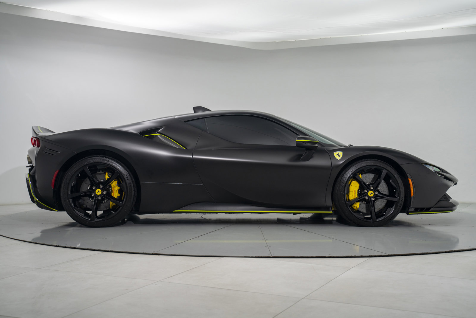 2021 Ferrari SF90 Stradale Assetto Fiorano, 8/19