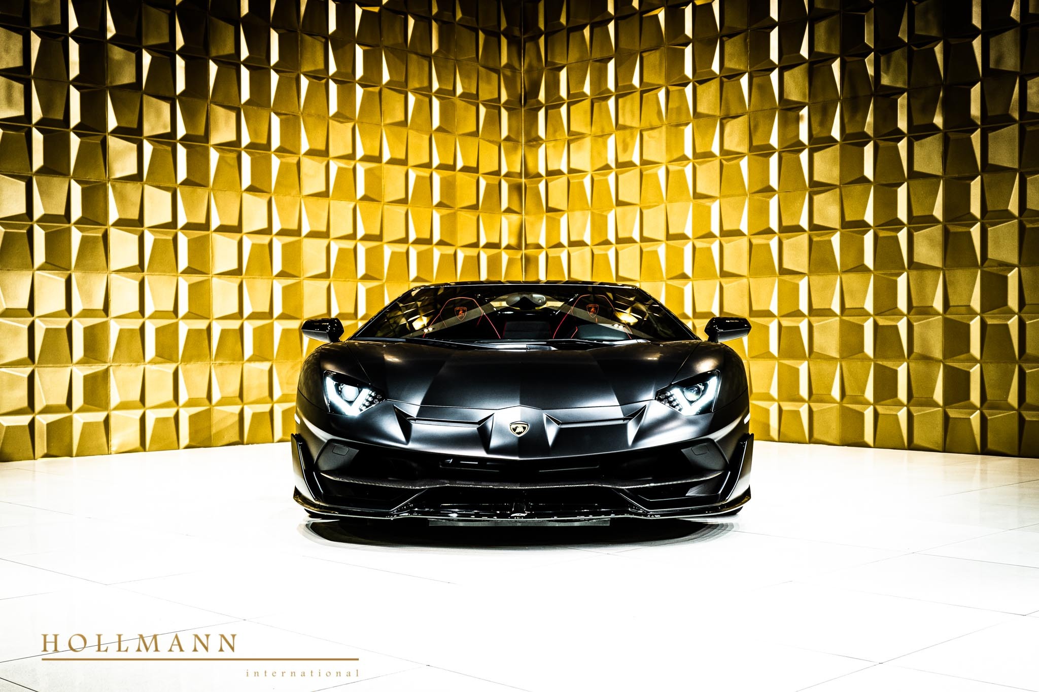 2020 Lamborghini Aventador SVJ Roadster, 2/20