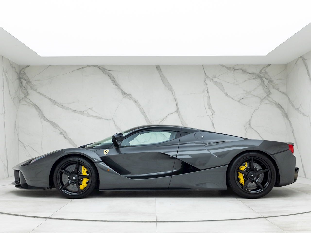2015 Ferrari LaFerrari, 2/19