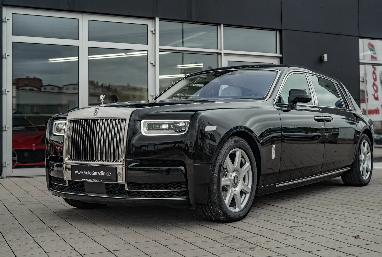 2023 Rolls-Royce Phantom Extended Wheelbase