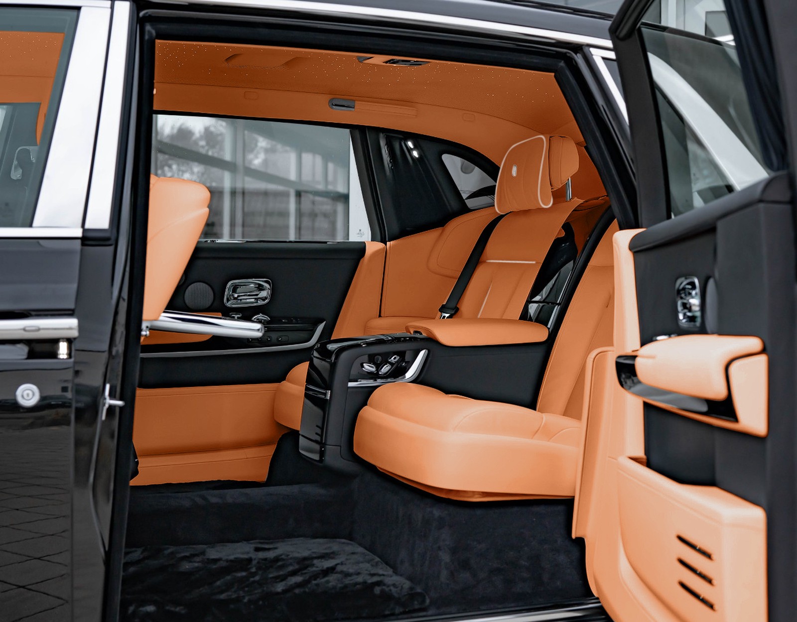2023 Rolls-Royce Phantom Extended Wheelbase, 12/20