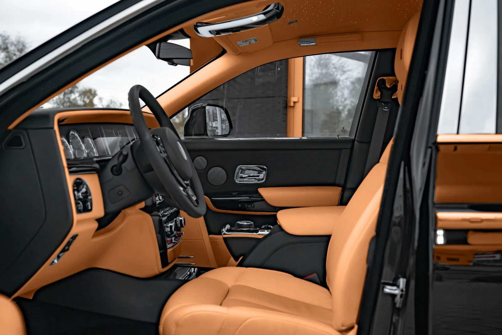 2023 Rolls-Royce Phantom Extended Wheelbase interior, seats