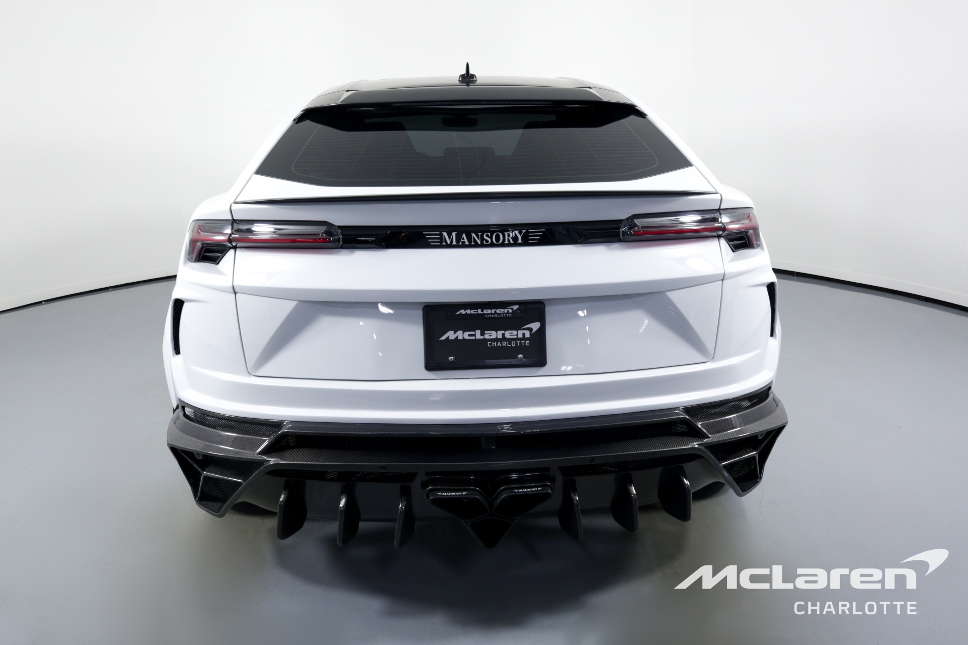 2020 LAMBORGHINI URUS, 5/19
