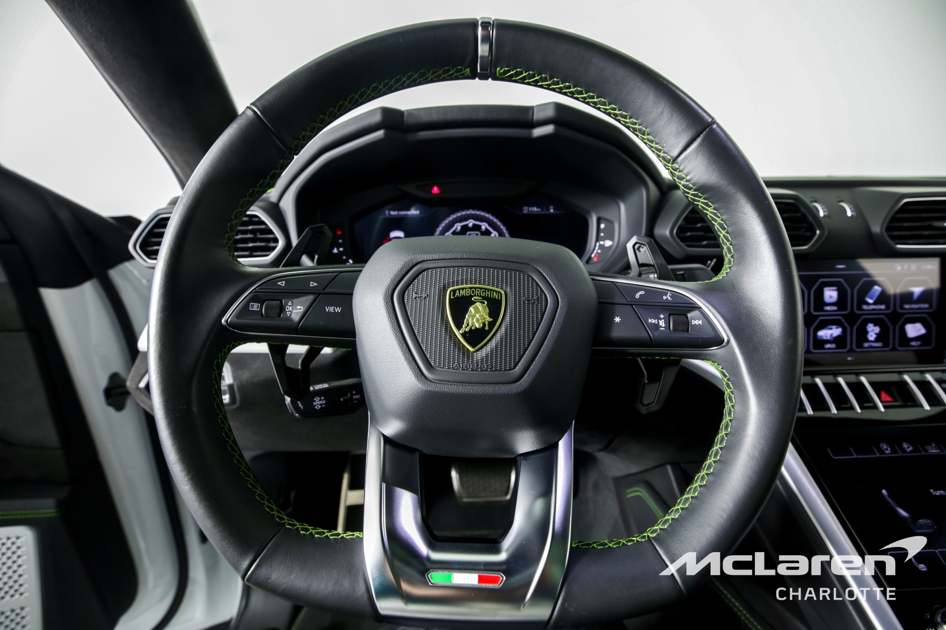 2020 LAMBORGHINI URUS, 12/19