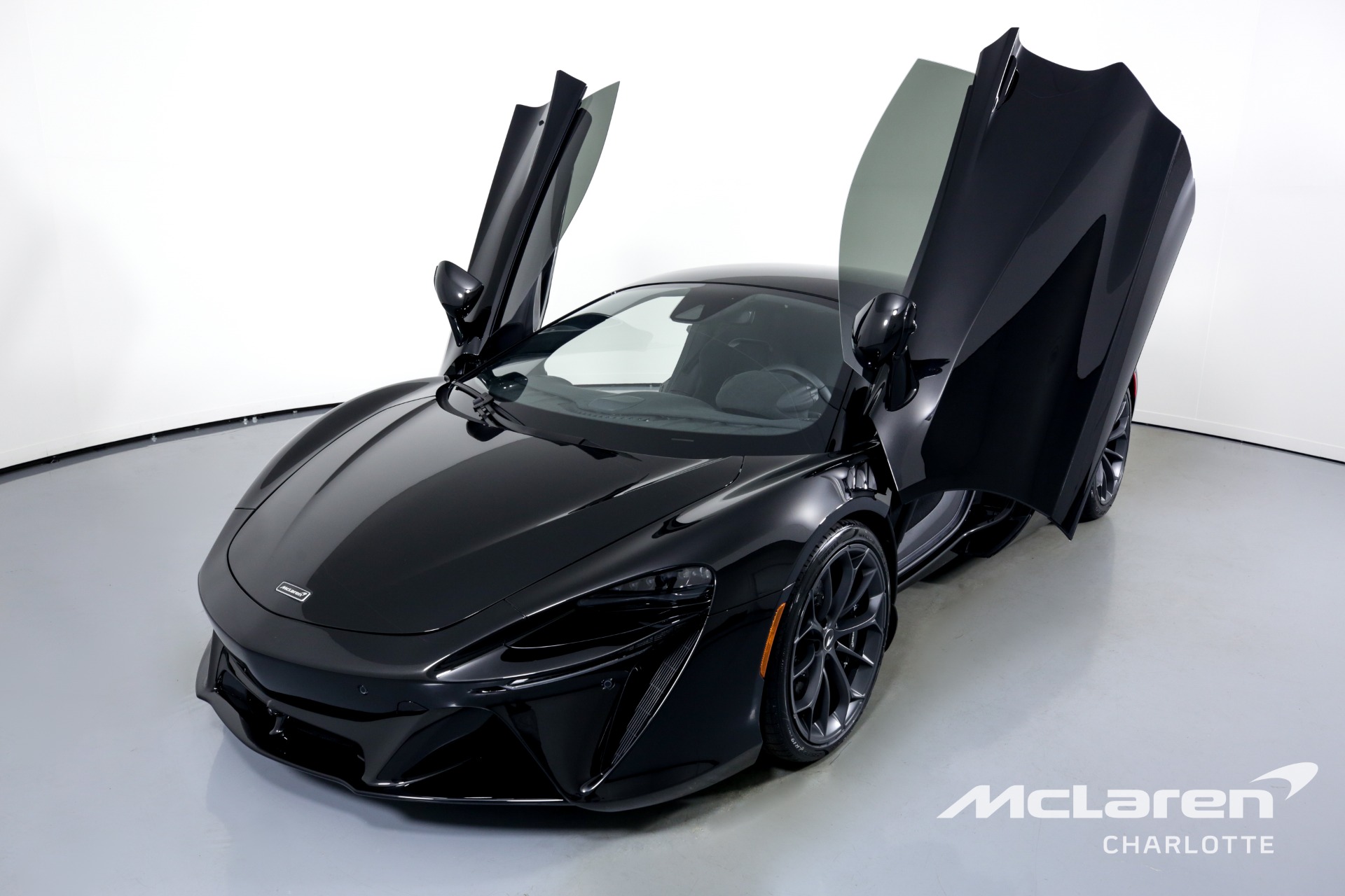 2023 MCLAREN ARTURA