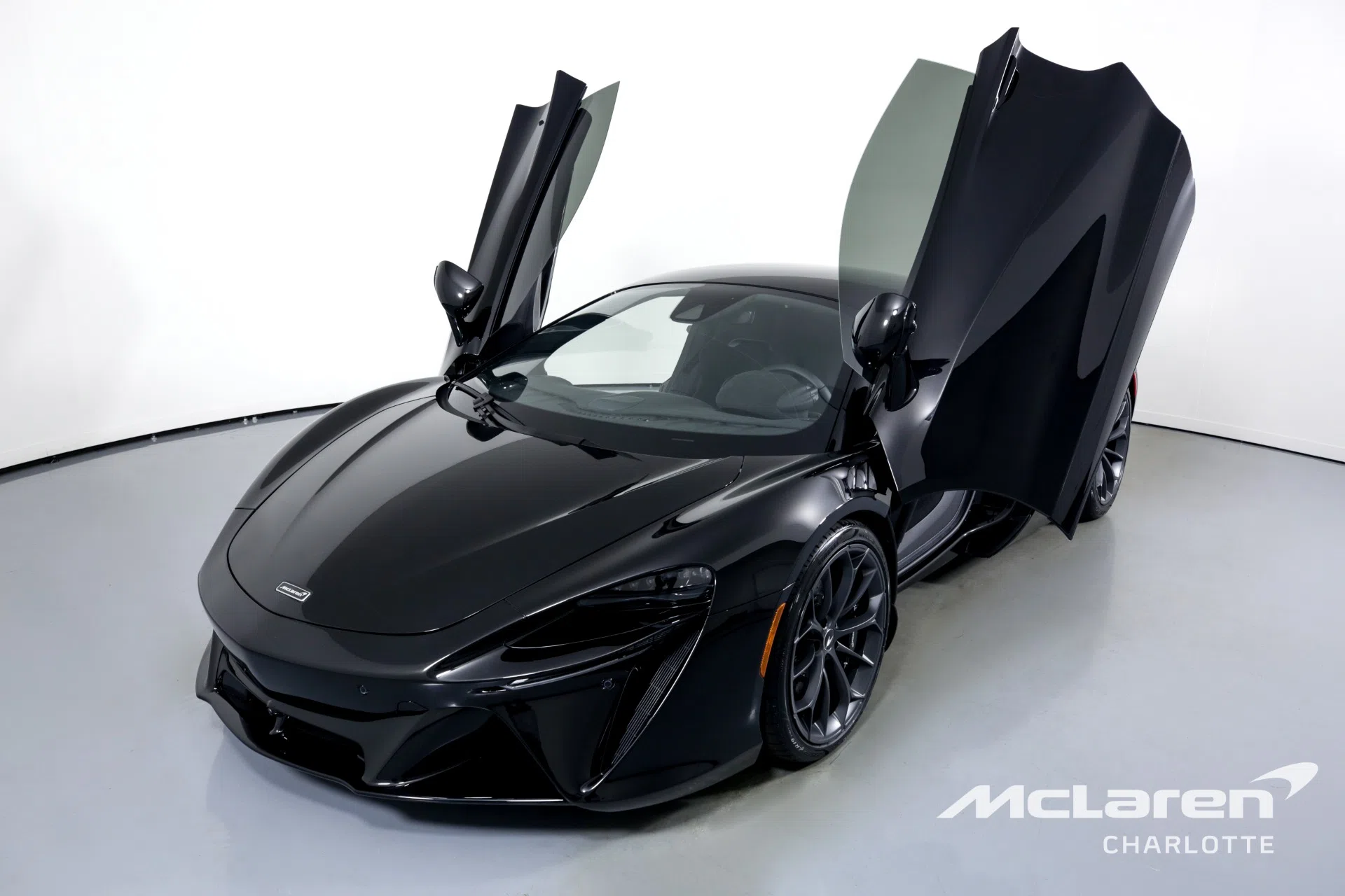2023 MCLAREN ARTURA