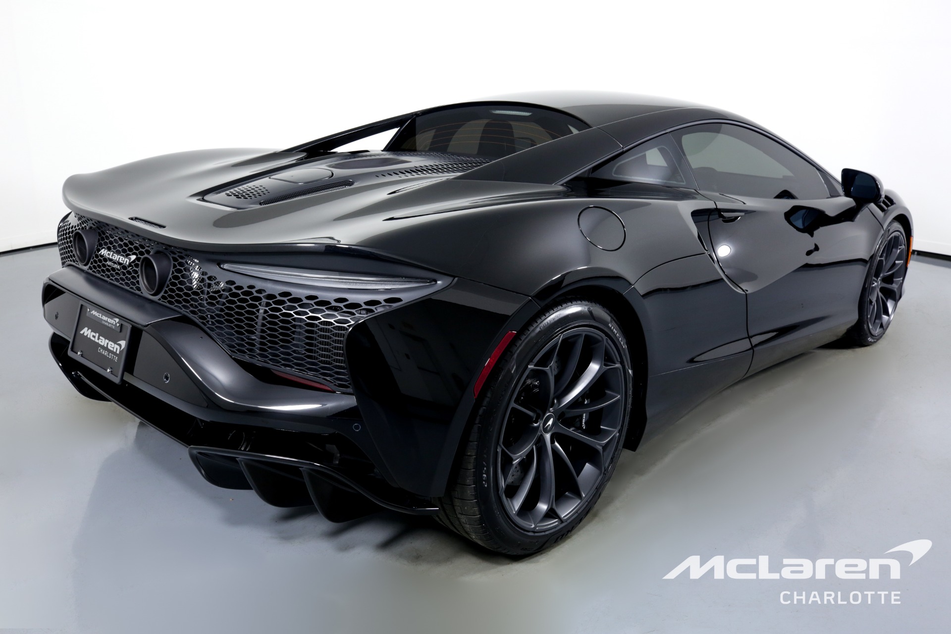 2023 MCLAREN ARTURA, 8/20