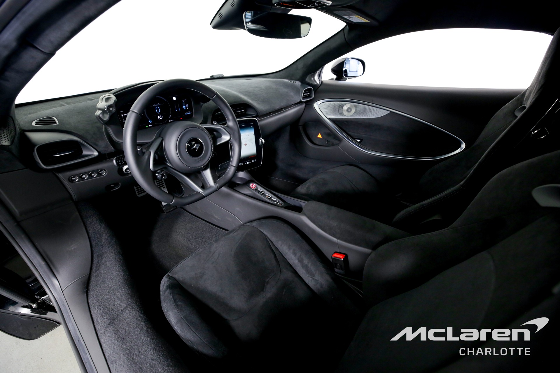 2023 MCLAREN ARTURA, 12/20