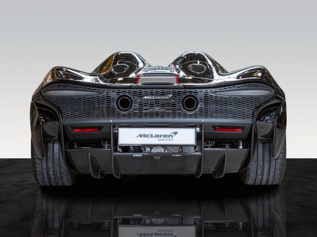 2022 McLaren Elva Roadster, 4/19