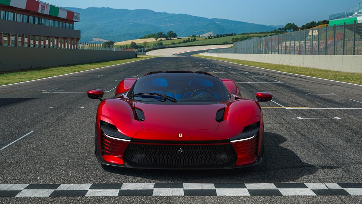 2023 Ferrari Daytona SP3, 5/7