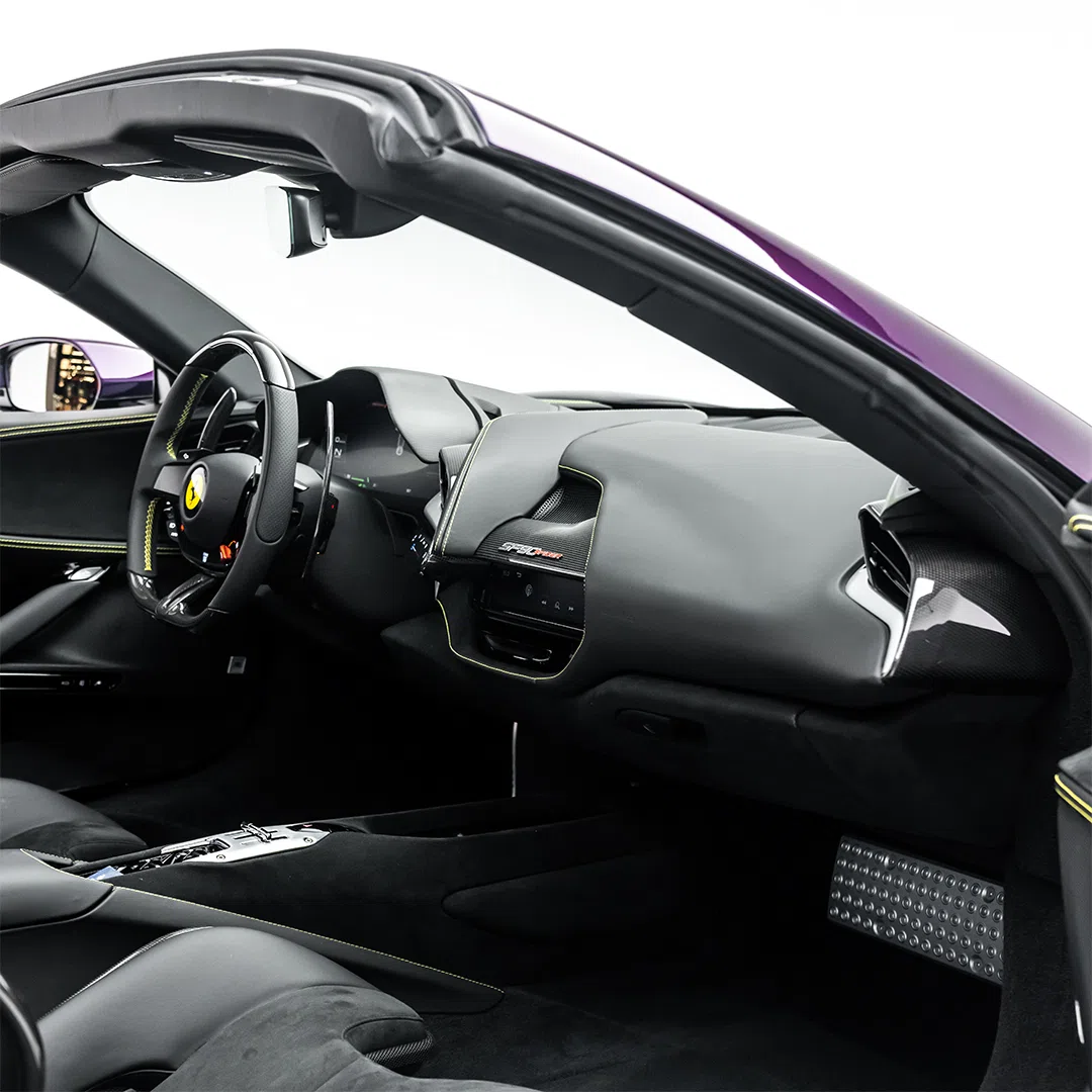 2023 Ferrari SF90 Spider interior, dashboard