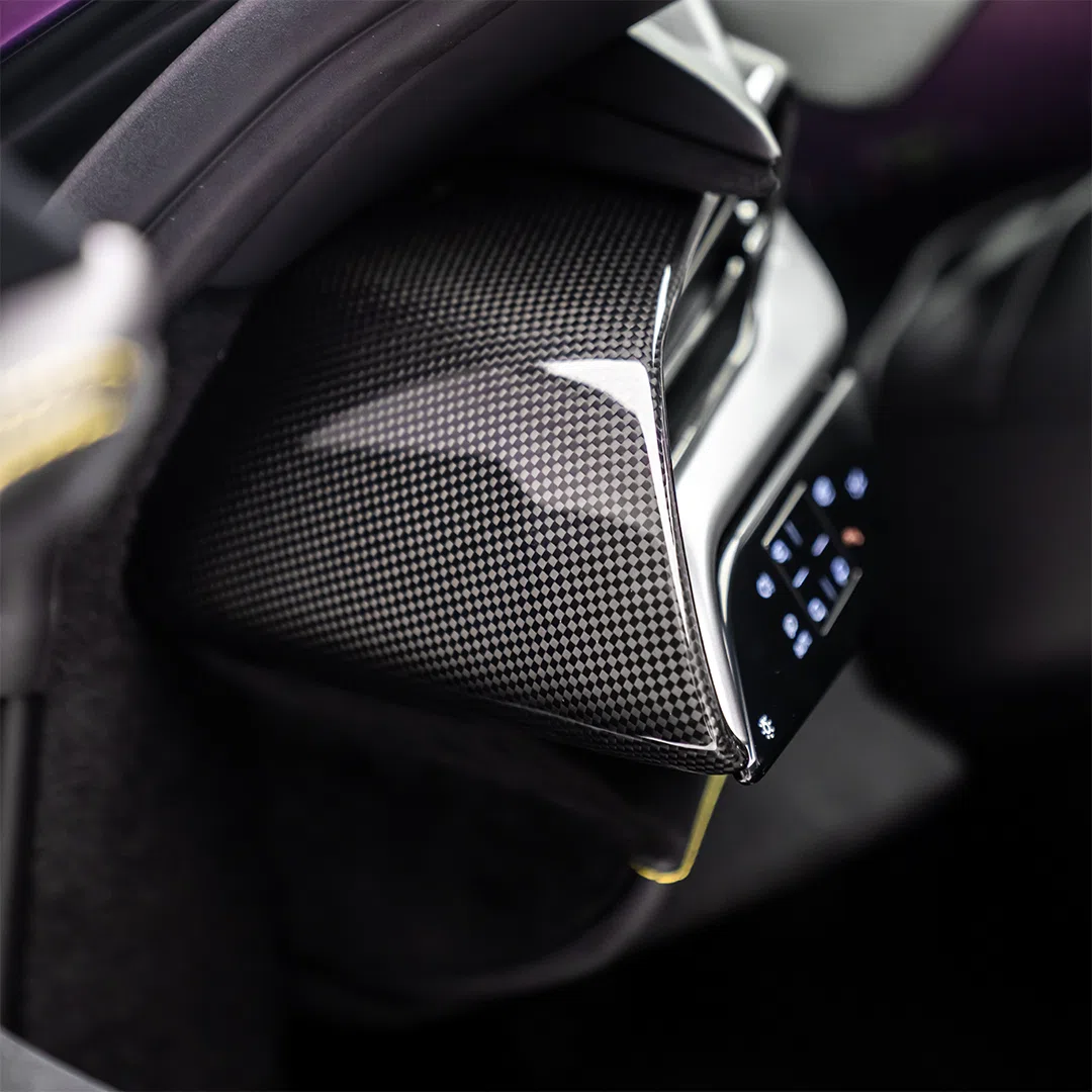 2023 Ferrari SF90 Spider interior