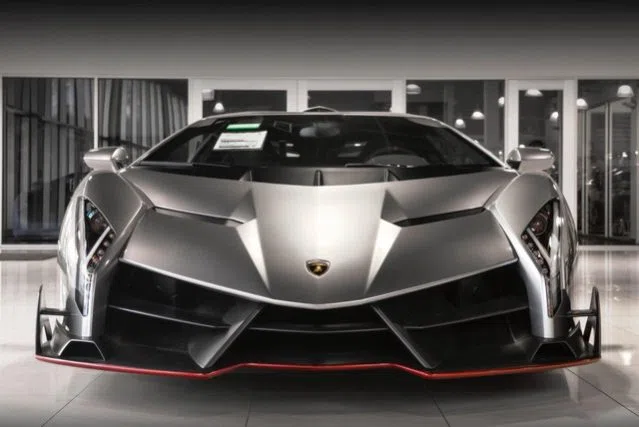 2013 Lamborghini Veneno for sale, exterior