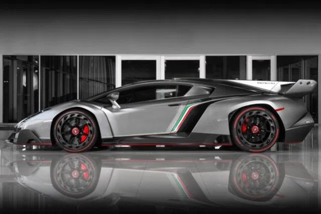 2013 Lamborghini Veneno for sale, exterior