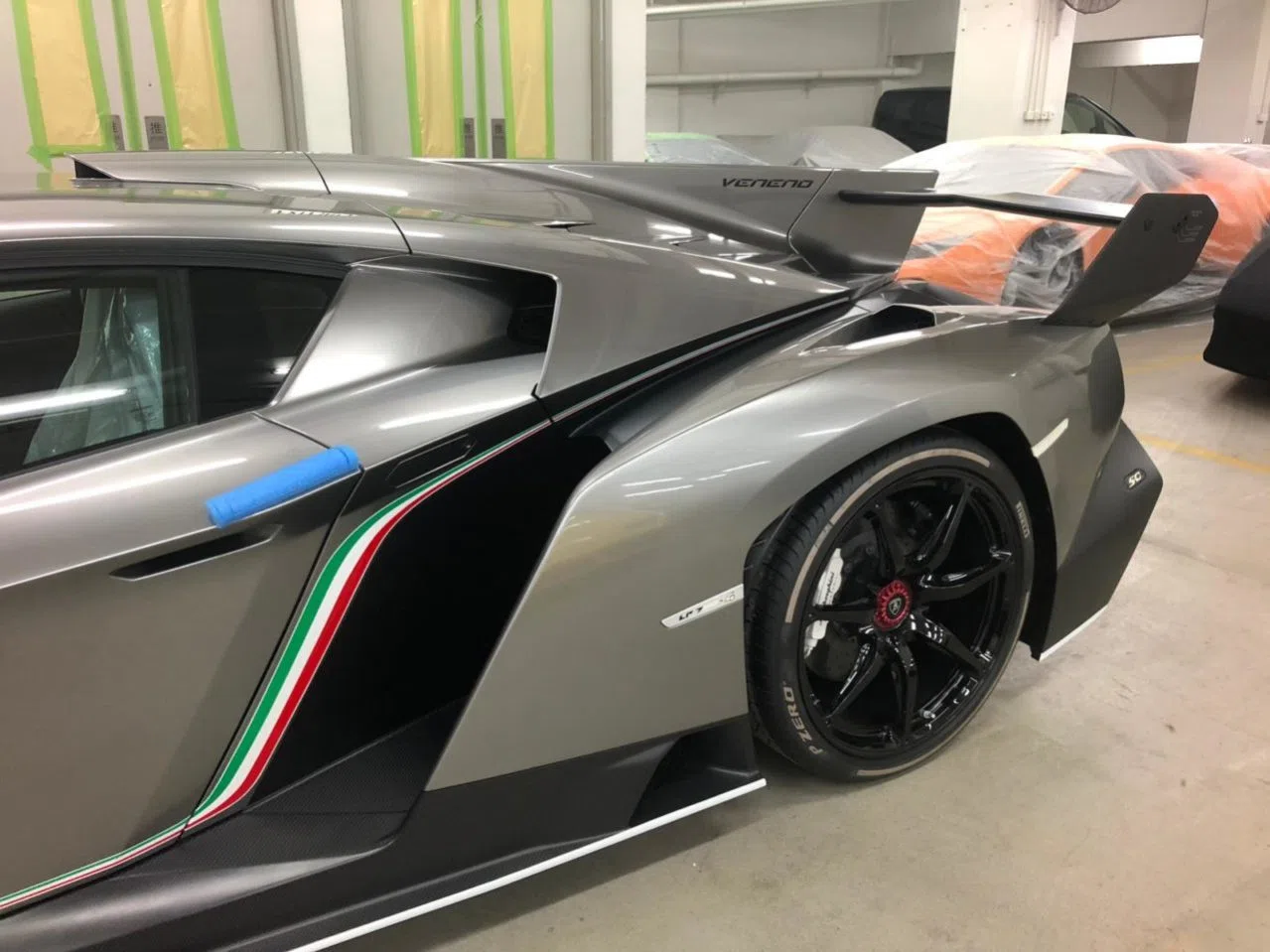 2013 Lamborghini Veneno for sale, exterior