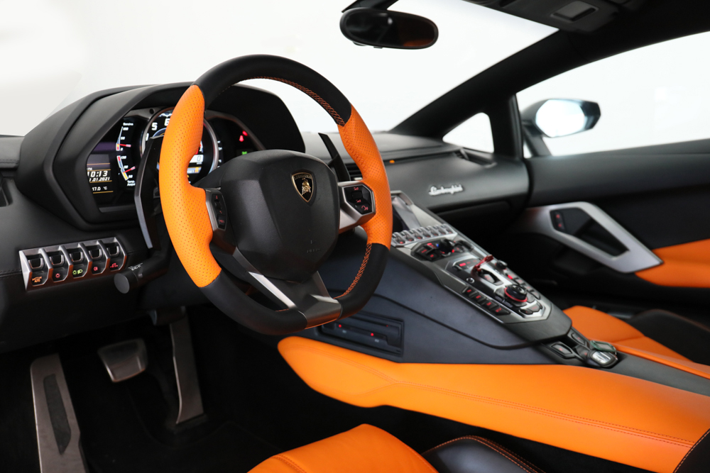 2013 LAMBORGHINI AVENTADOR LP700-4, 8/13