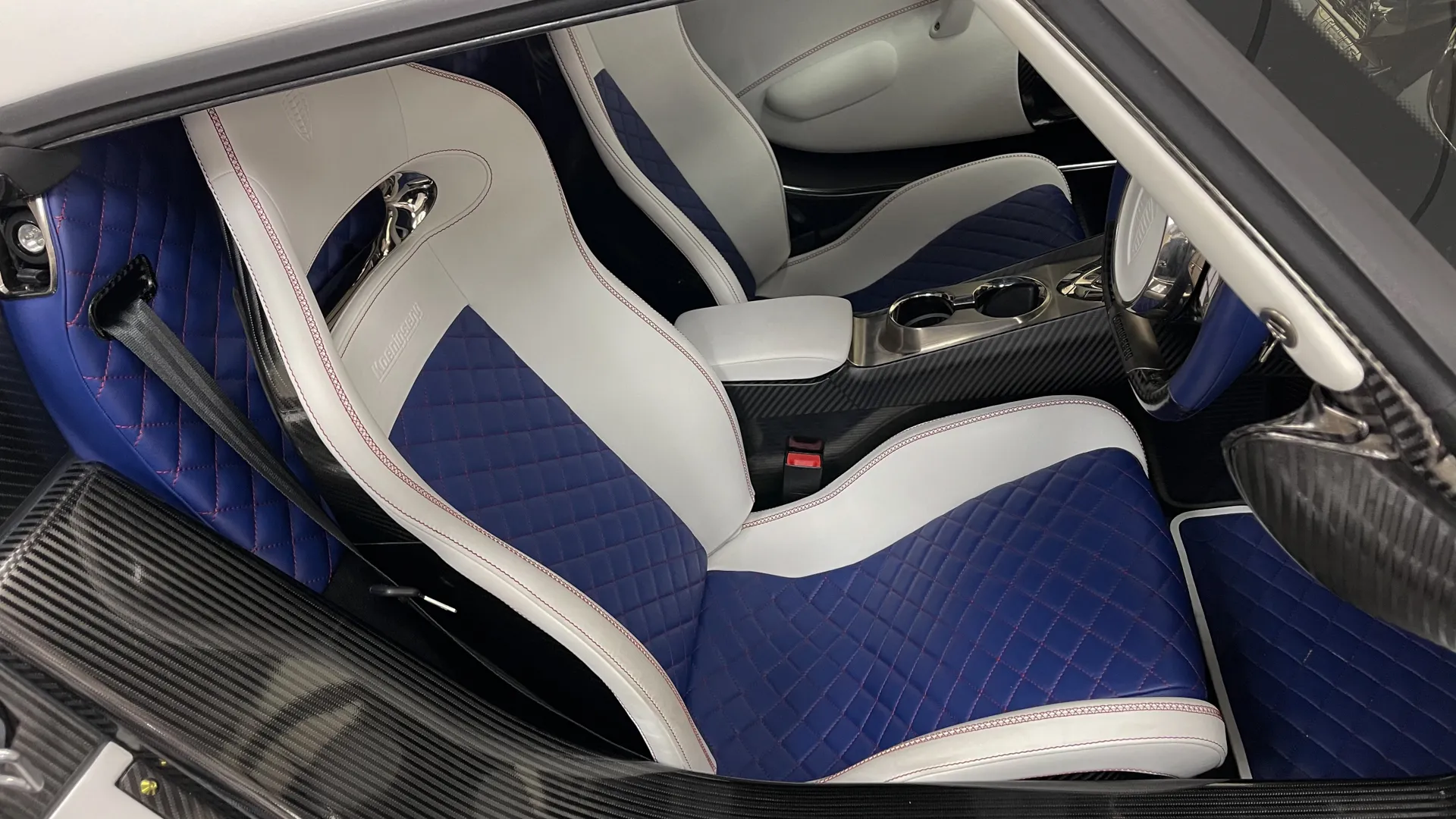 2023 KOENIGSEGG REGERA, 3/7