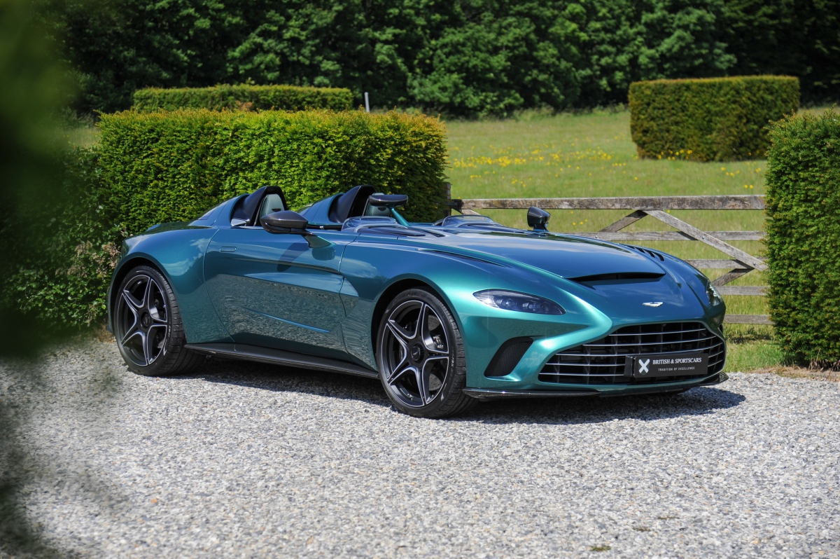 2022 ASTON MARTIN V12 SPEEDSTER DBR1 PACKAGE
