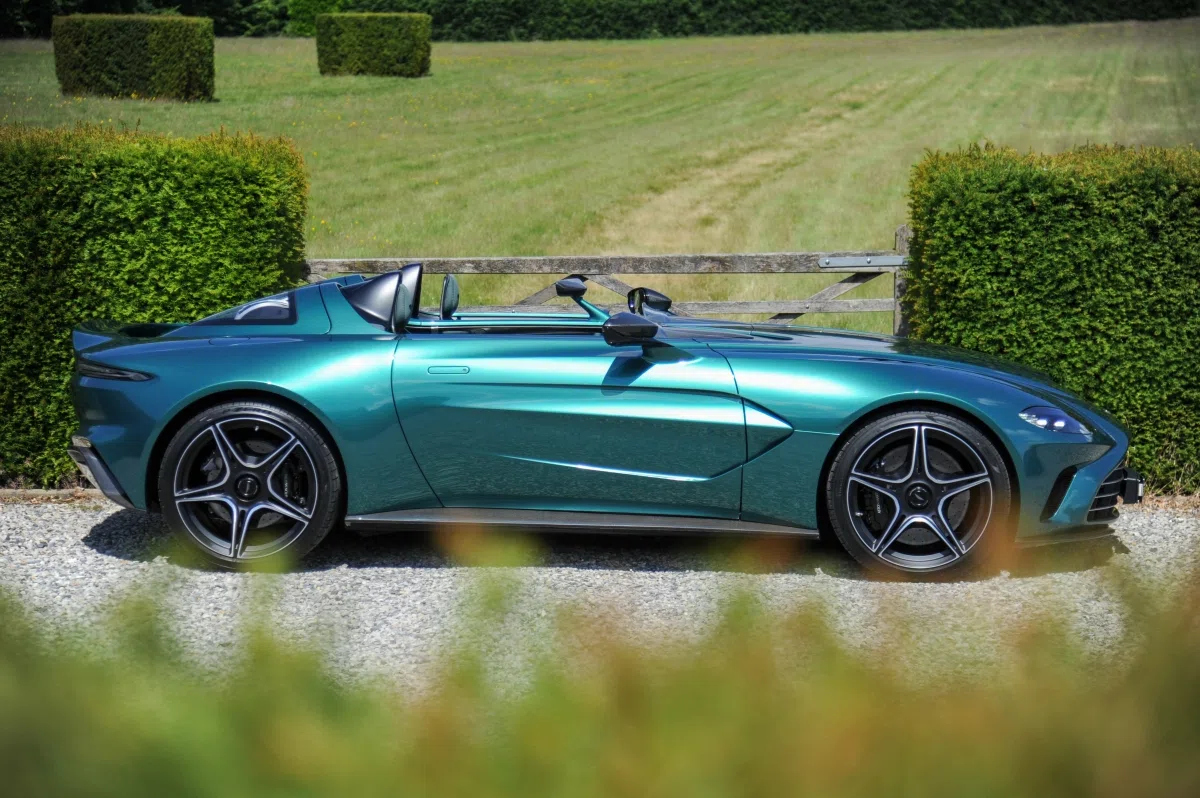 2022 Aston Martin V12 Speedster DBR1 Package for sale, exterior, Forest Green