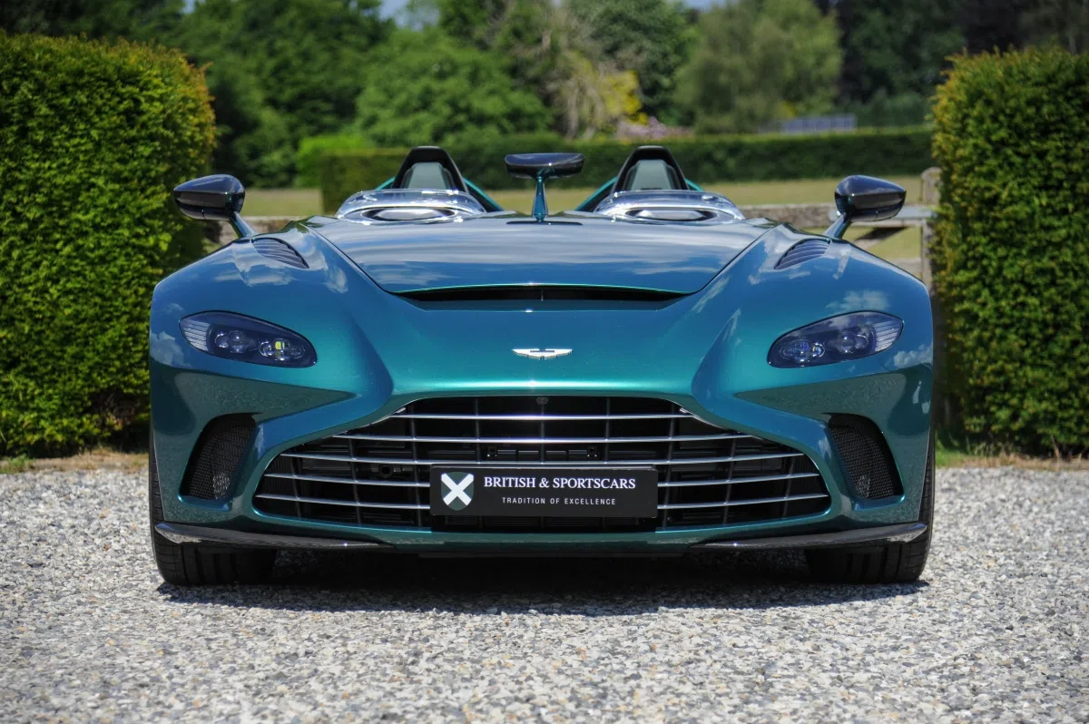 2022 Aston Martin V12 Speedster DBR1 Package for sale, exterior, Forest Green
