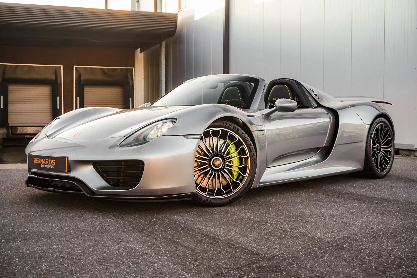 2015 Porsche 918 Spyder for sale, exterior, GT silver metallic
