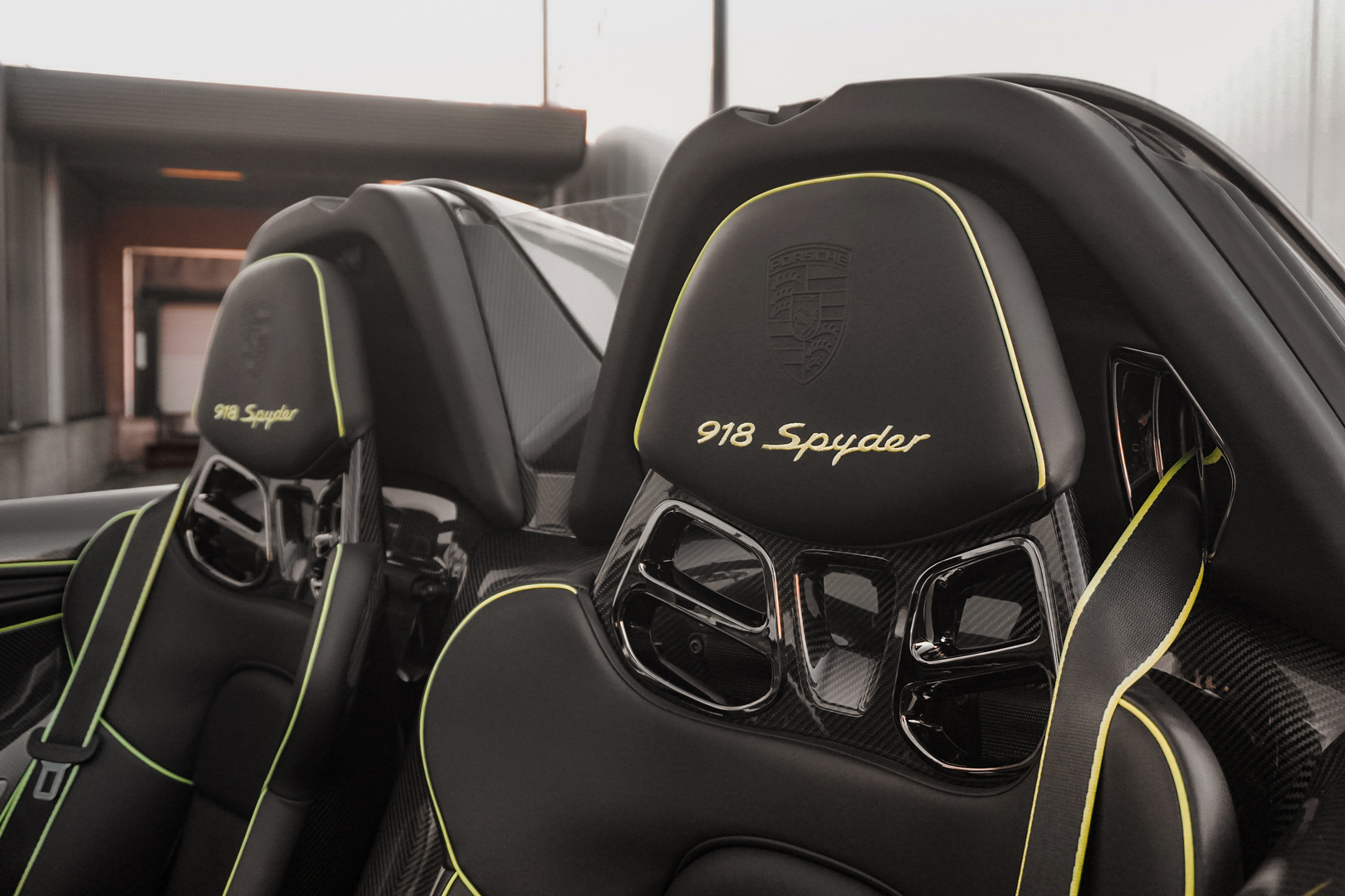 2015 Porsche 918 Spyder, 6/17