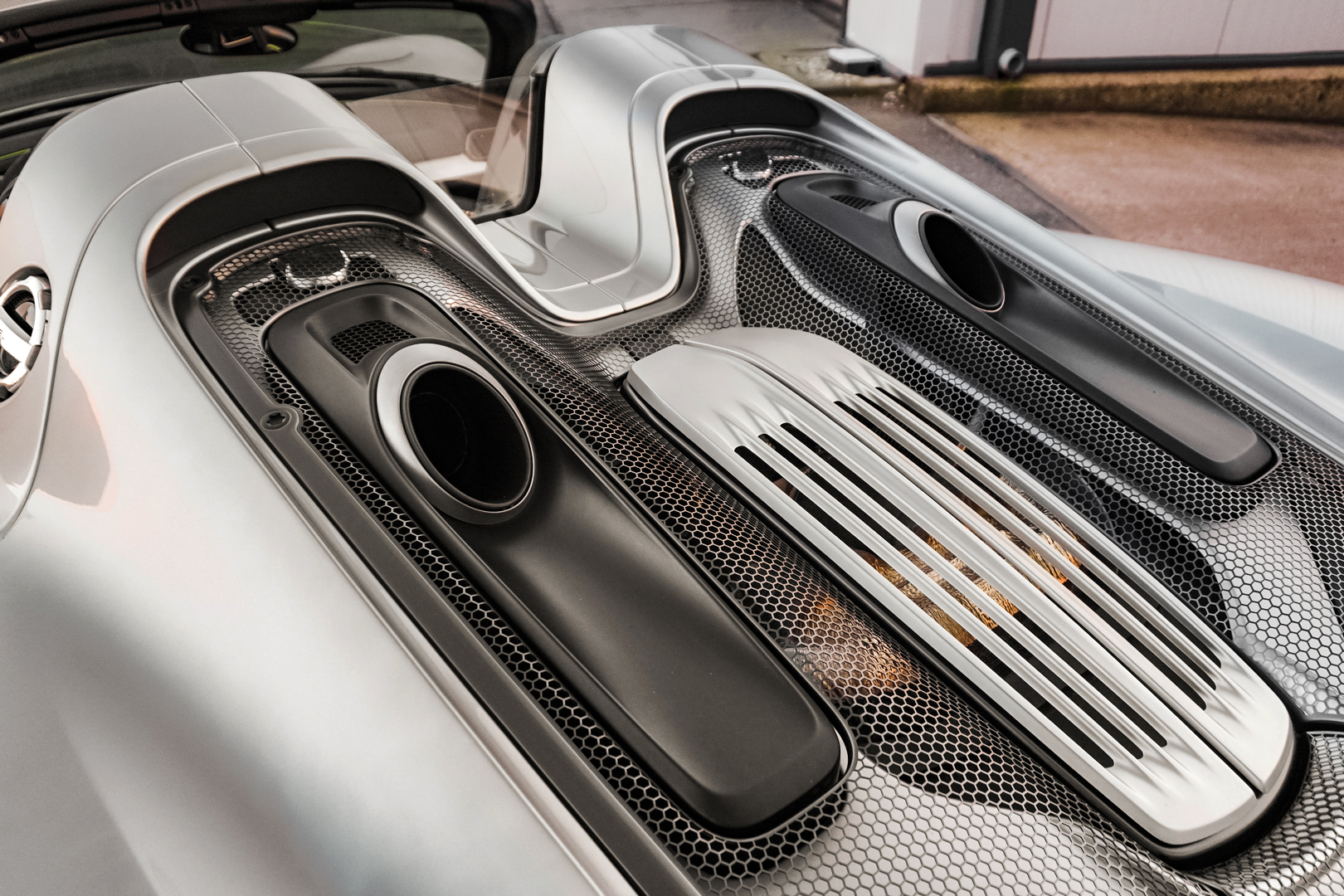 2015 Porsche 918 Spyder, 8/17