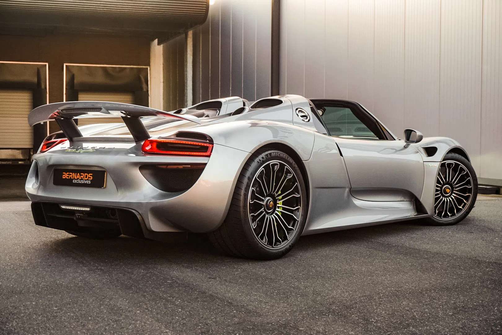 2015 Porsche 918 Spyder for sale, exterior, GT silver metallic