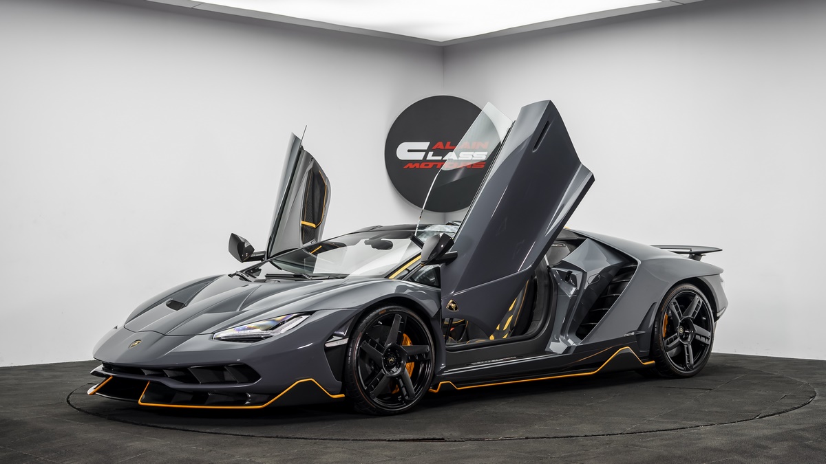 2018 Lamborghini Centenario Roadster 1 of 20