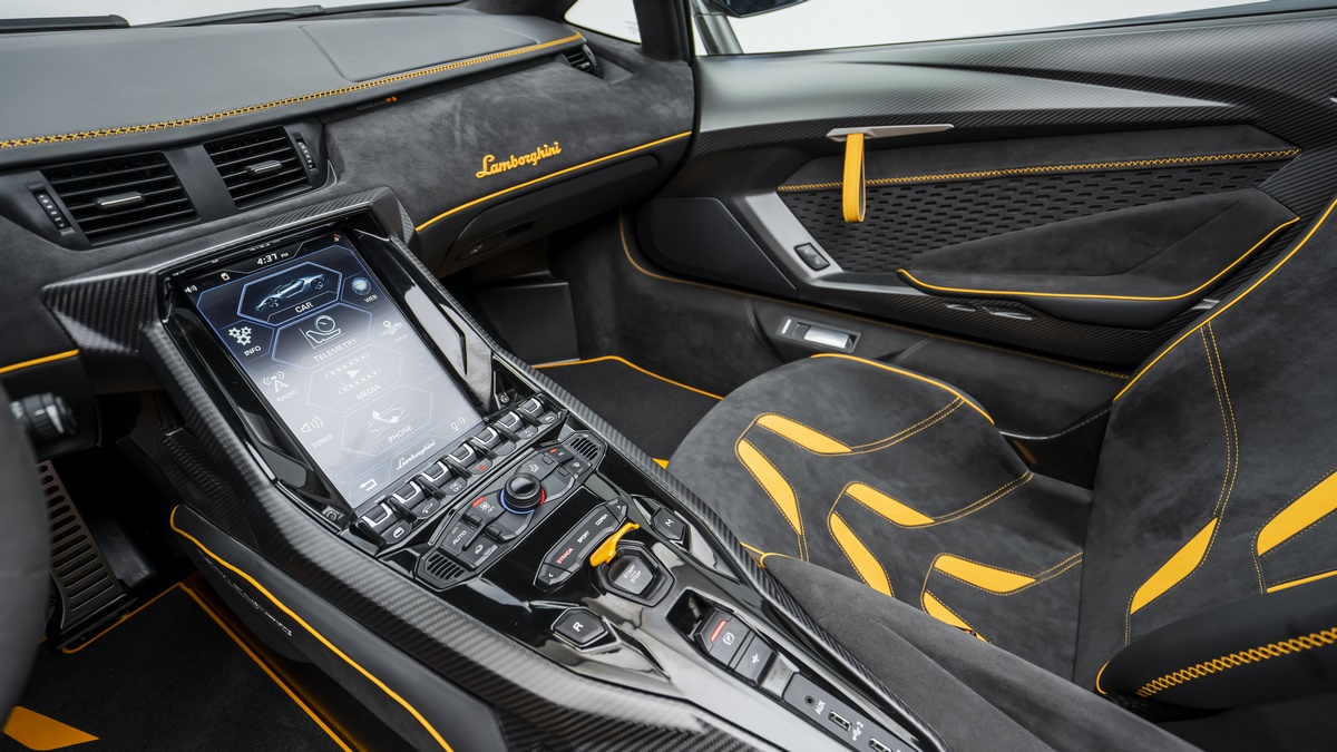 2018 Lamborghini Centenario Roadster 1 of 20, 18/19
