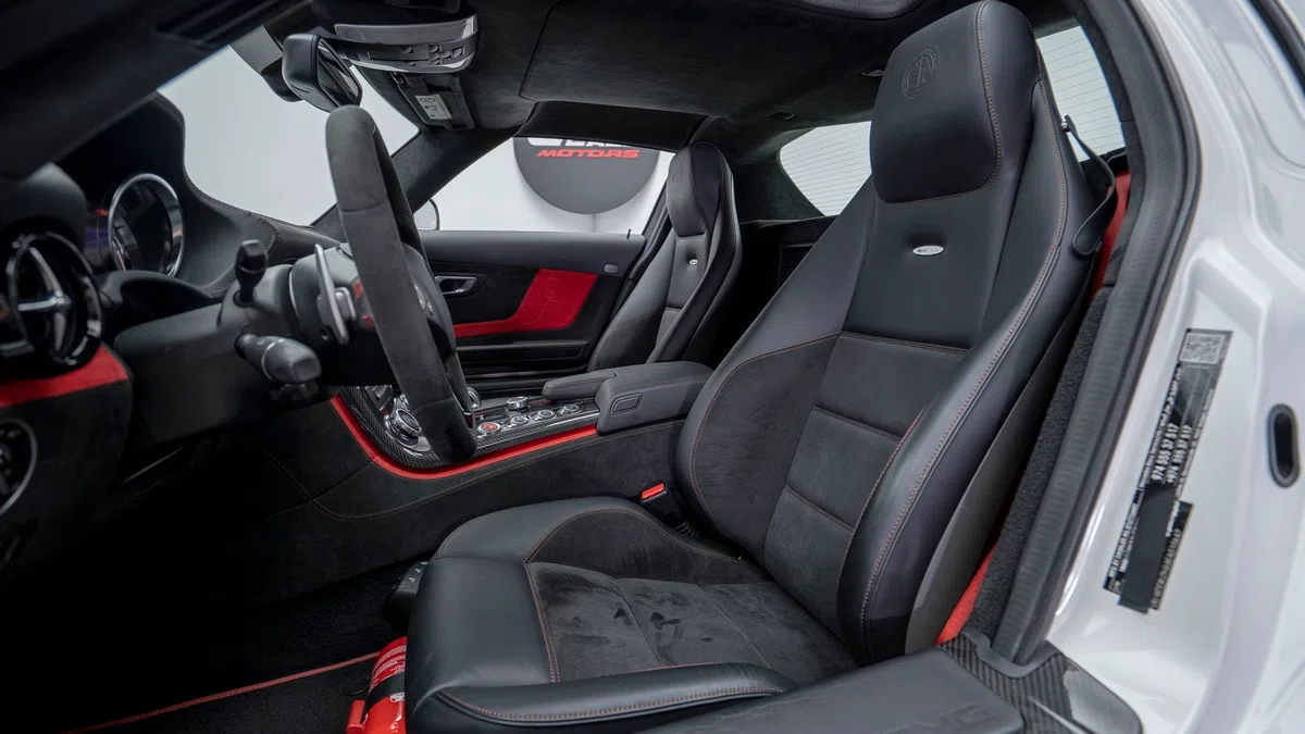 2014 Mercedes-Benz SLS AMG Black Series interior, seats