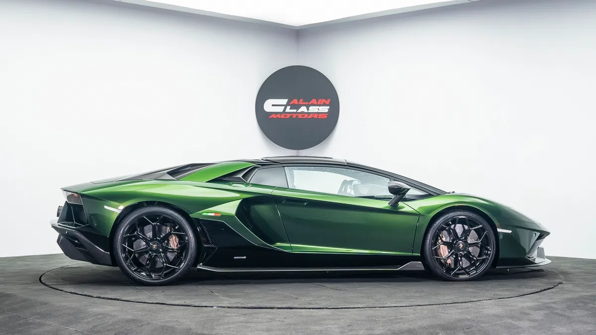2022 Lamborghini Aventador LP 780-4 Ultimae Roadster 1 of 250 for sale, exterior