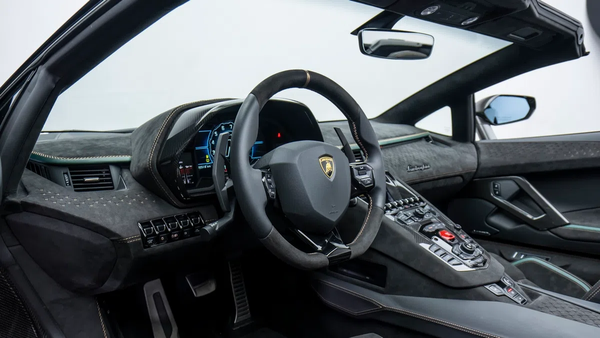 2022 Lamborghini Aventador LP 780-4 Ultimae Roadster 1 of 250 interior