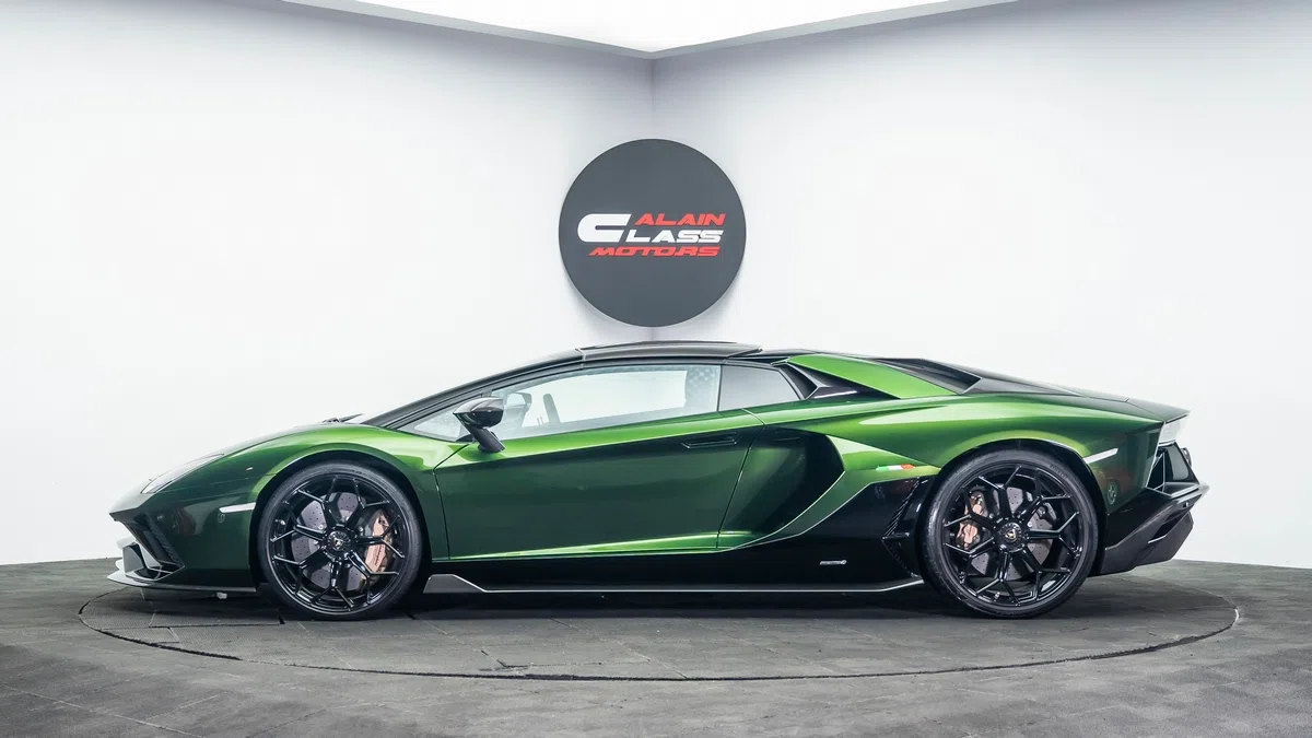 2022 Lamborghini Aventador LP 780-4 Ultimae Roadster 1 of 250 for sale, exterior