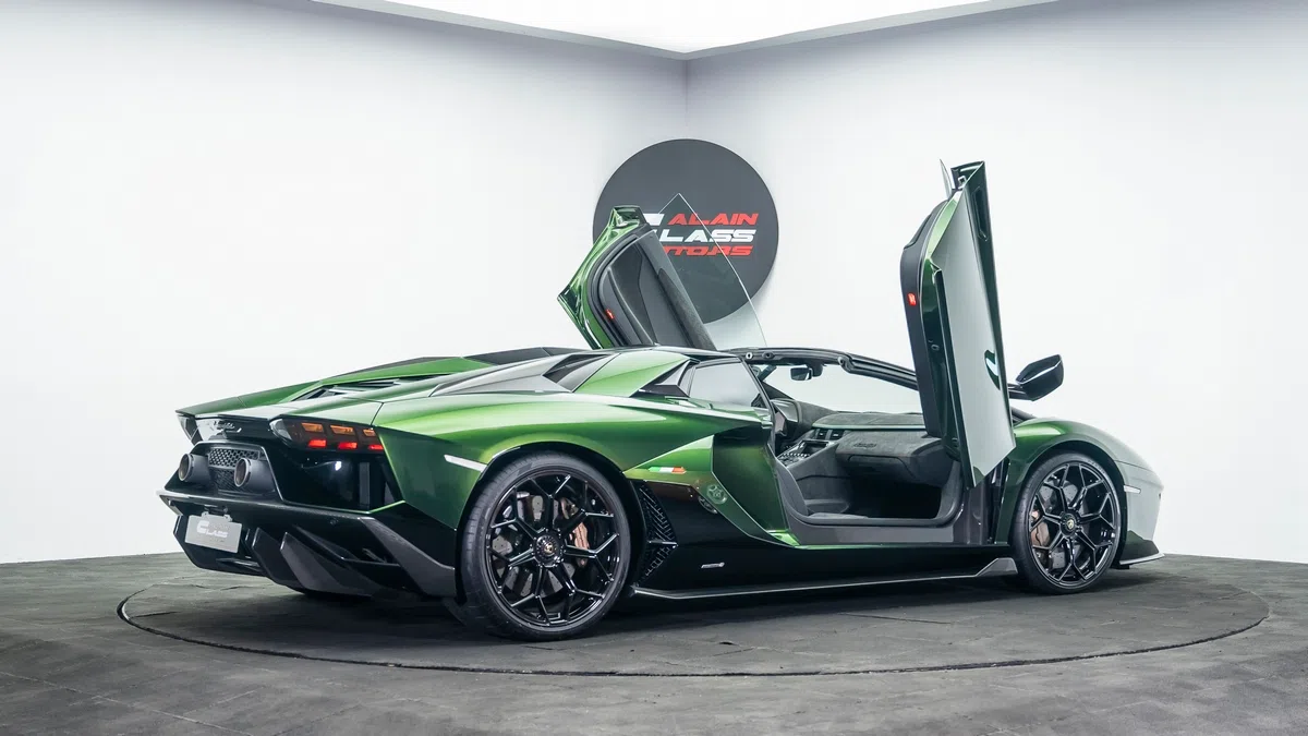 2022 Lamborghini Aventador LP 780-4 Ultimae Roadster 1 of 250 for sale, exterior