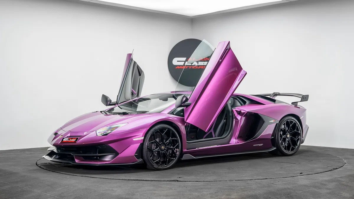 2021 Lamborghini Aventador SVJ 1 of 900