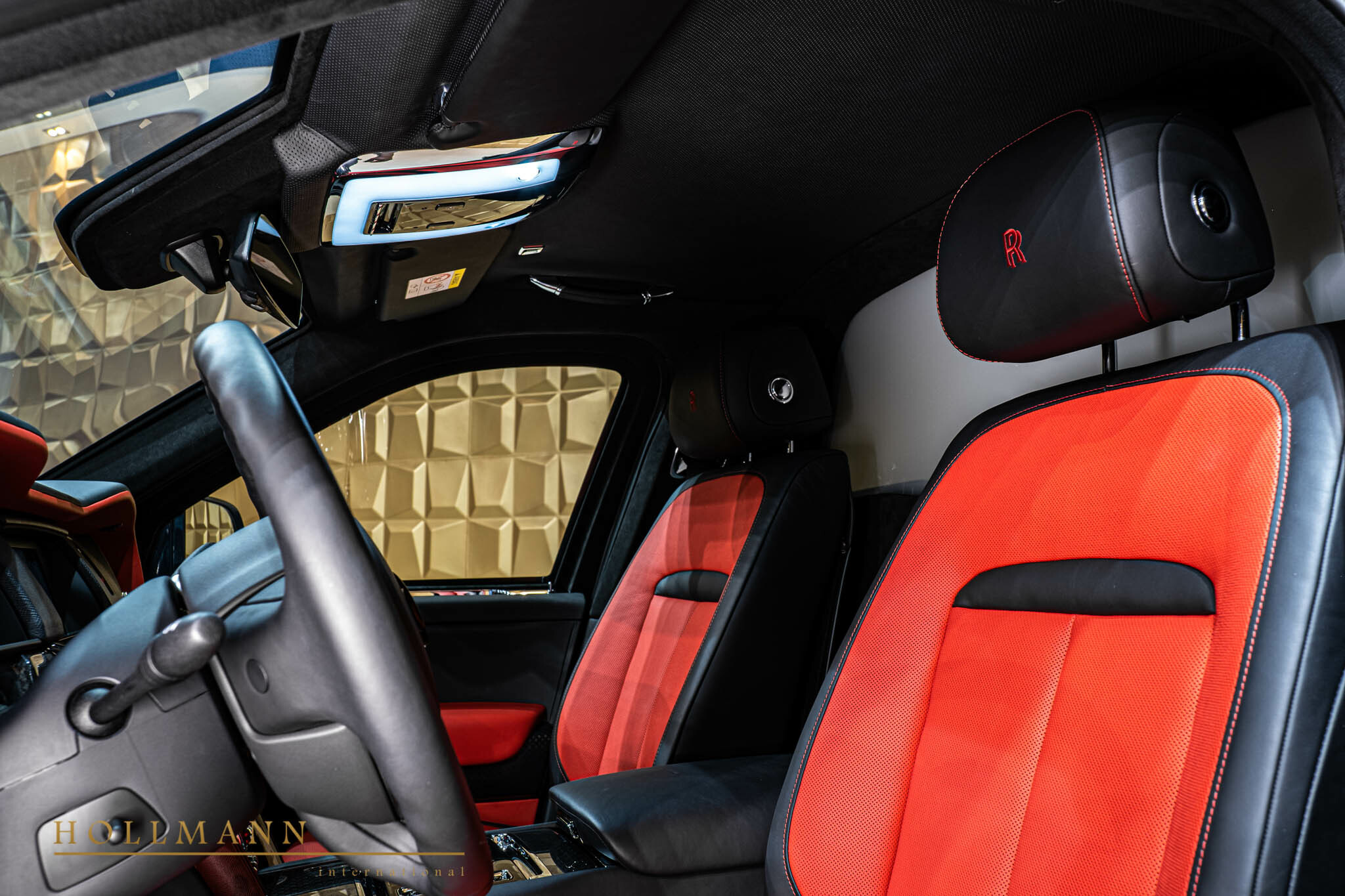 2022 Rolls-Royce Cullinan Black Badge Armoured +350mm VR6, 9/22