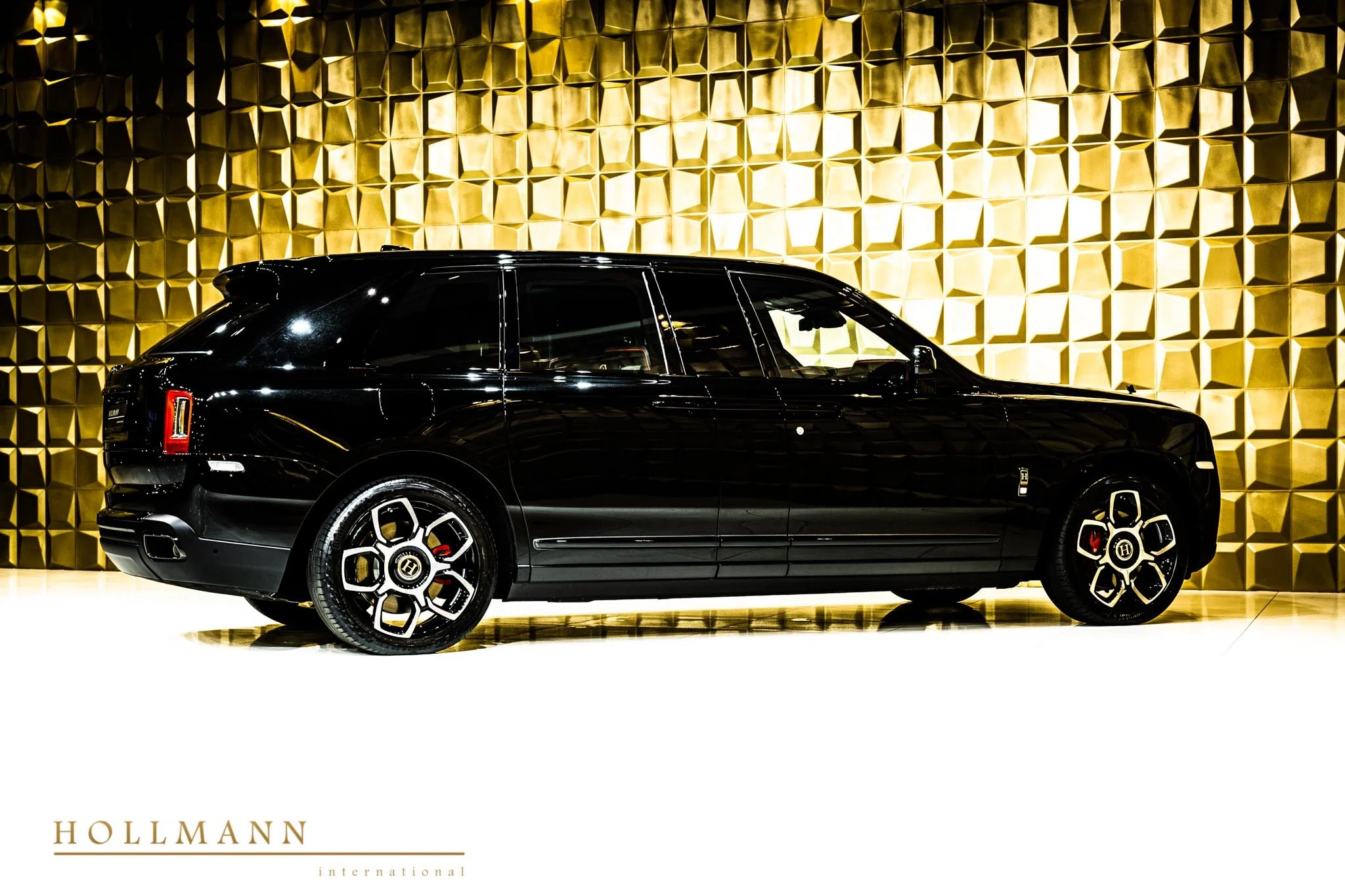 2022 Rolls-Royce Cullinan Black Badge Armoured +350mm VR6 for sale, exterior, Black Badge Technical Carbon