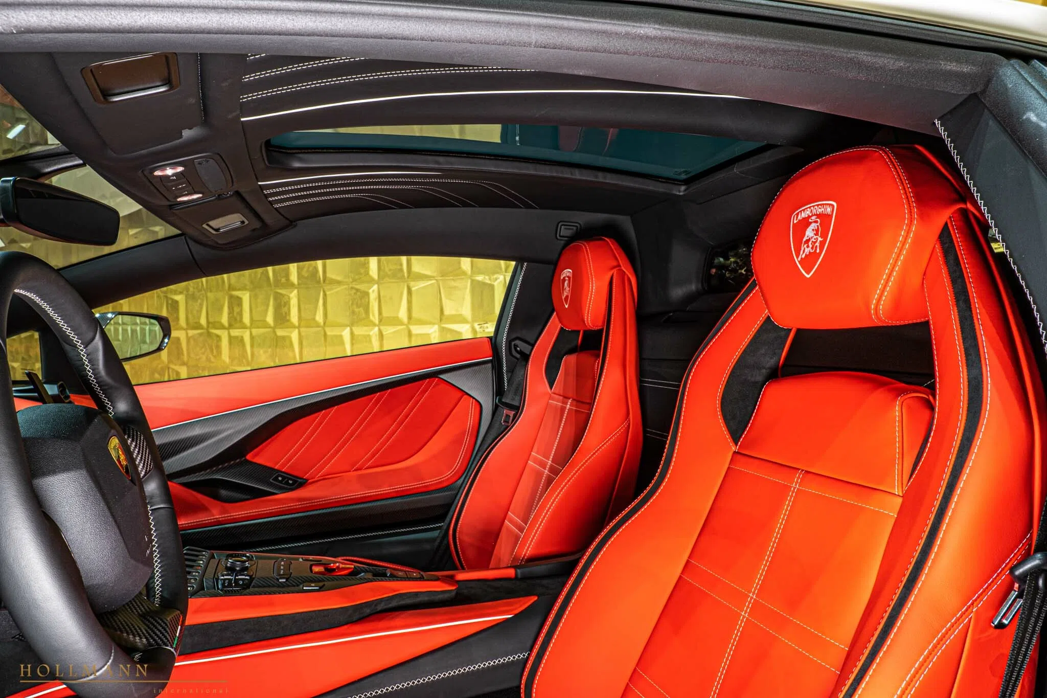2023 Lamborghini Countach LPI 800-4 interior, seats