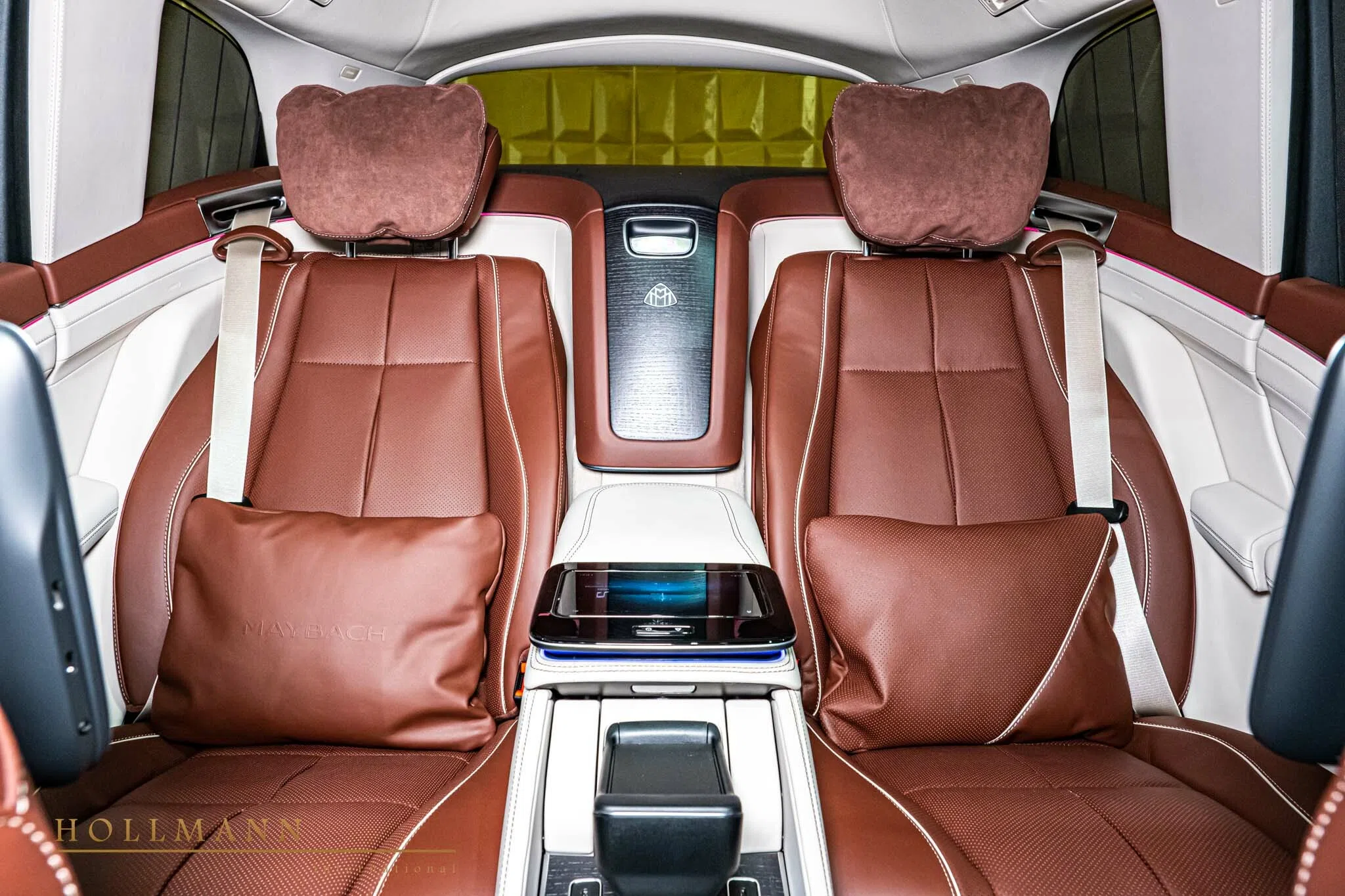 2023 BRABUS GLS 800 interior, seats